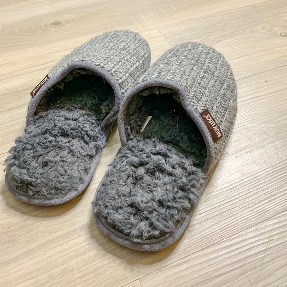 Shoes - Men’s Muk Luk’s Slippers
